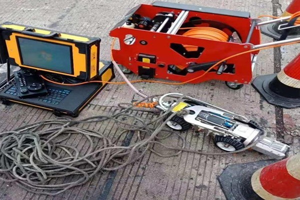 丹东CCTV管道检测机器人